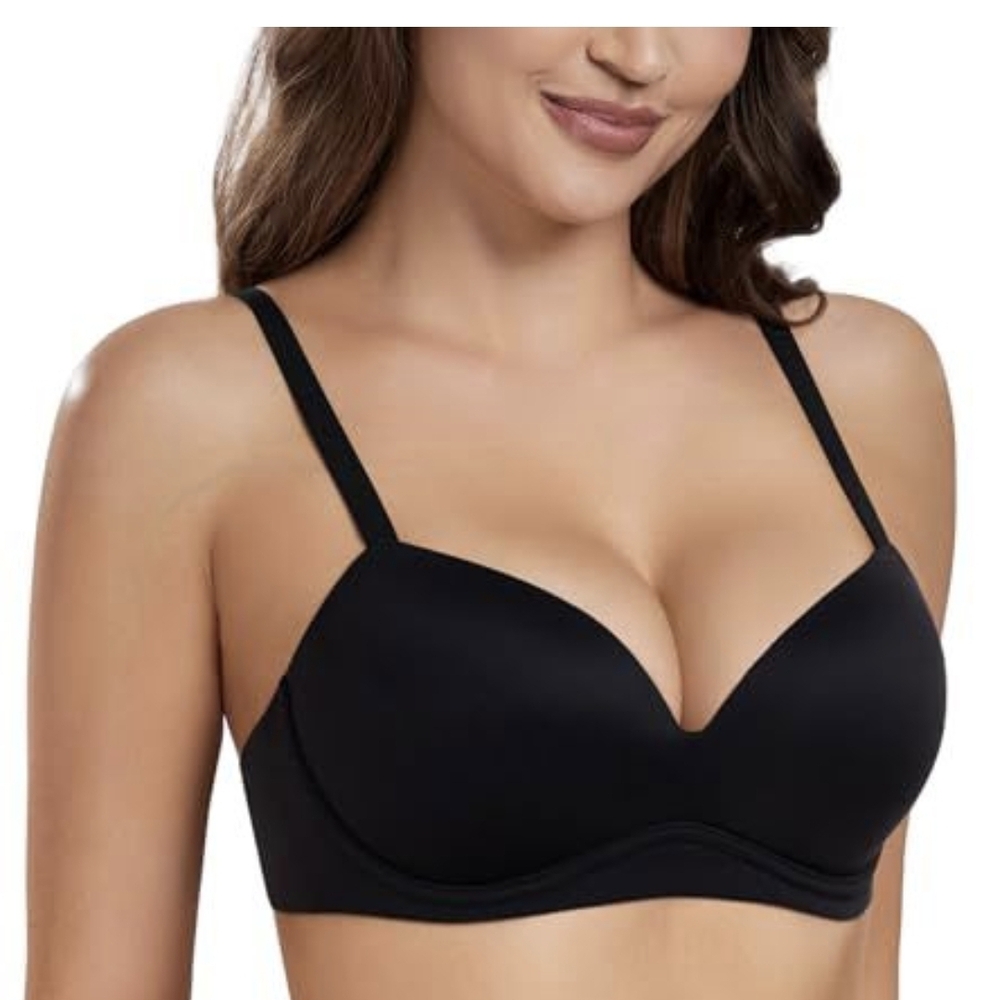 Seamless Black Push-Up Bra with Adjustable Straps